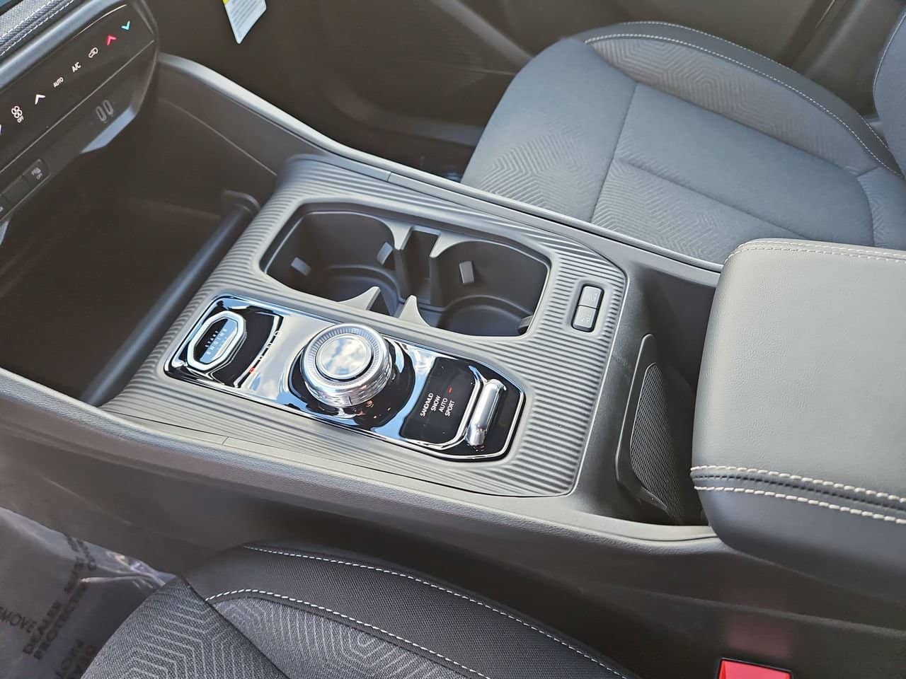 2026 Jeep Cherokee - Image 31