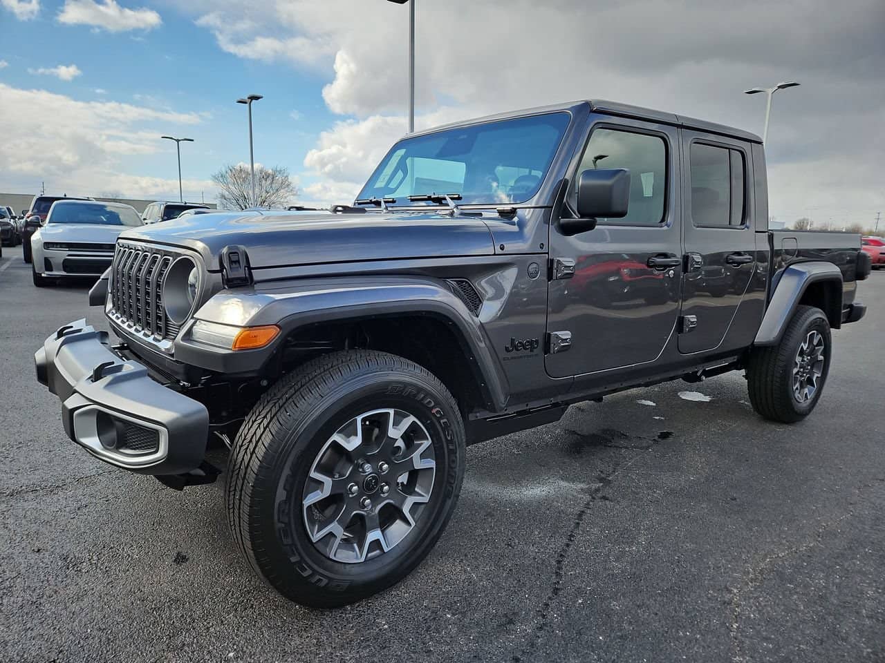 2026 Jeep Gladiator - Image 3