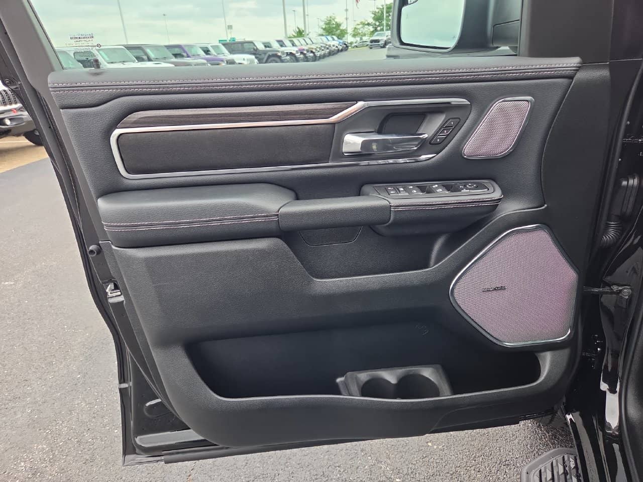 2027 RAM Ram 1500 - Image 3