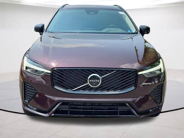 2026 Volvo XC60 - Image 3