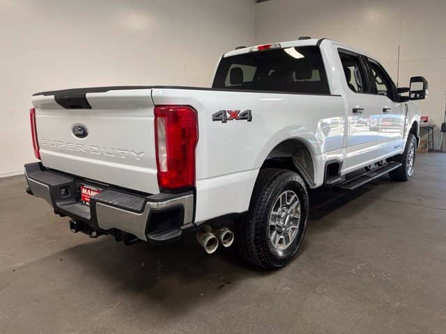2025 Ford F-250 Super Duty - Image 3