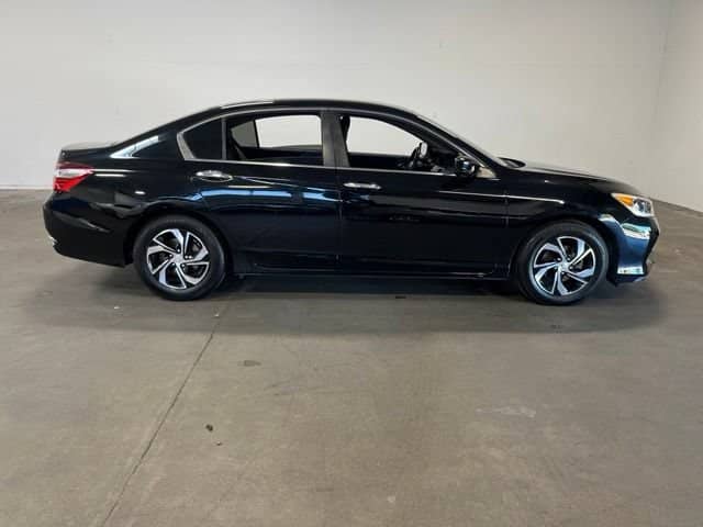 2017 Honda Accord - Image 2