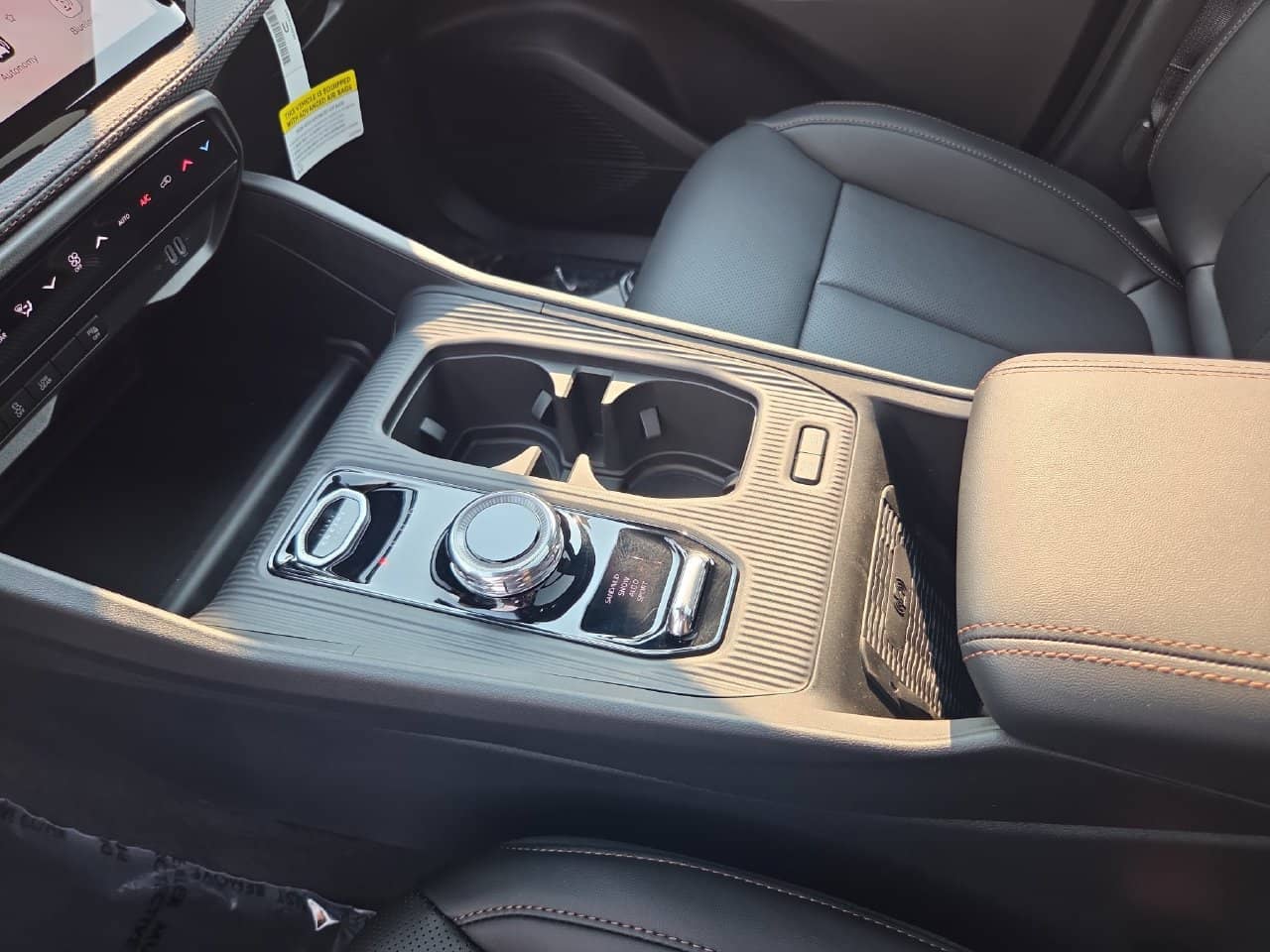 2026 Jeep Cherokee - Image 35