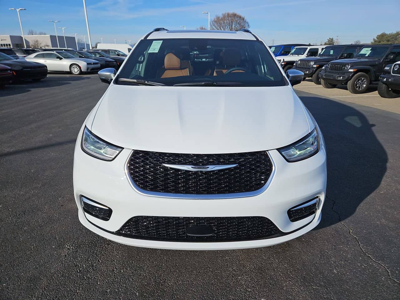 2026 Chrysler Pacifica - Image 2