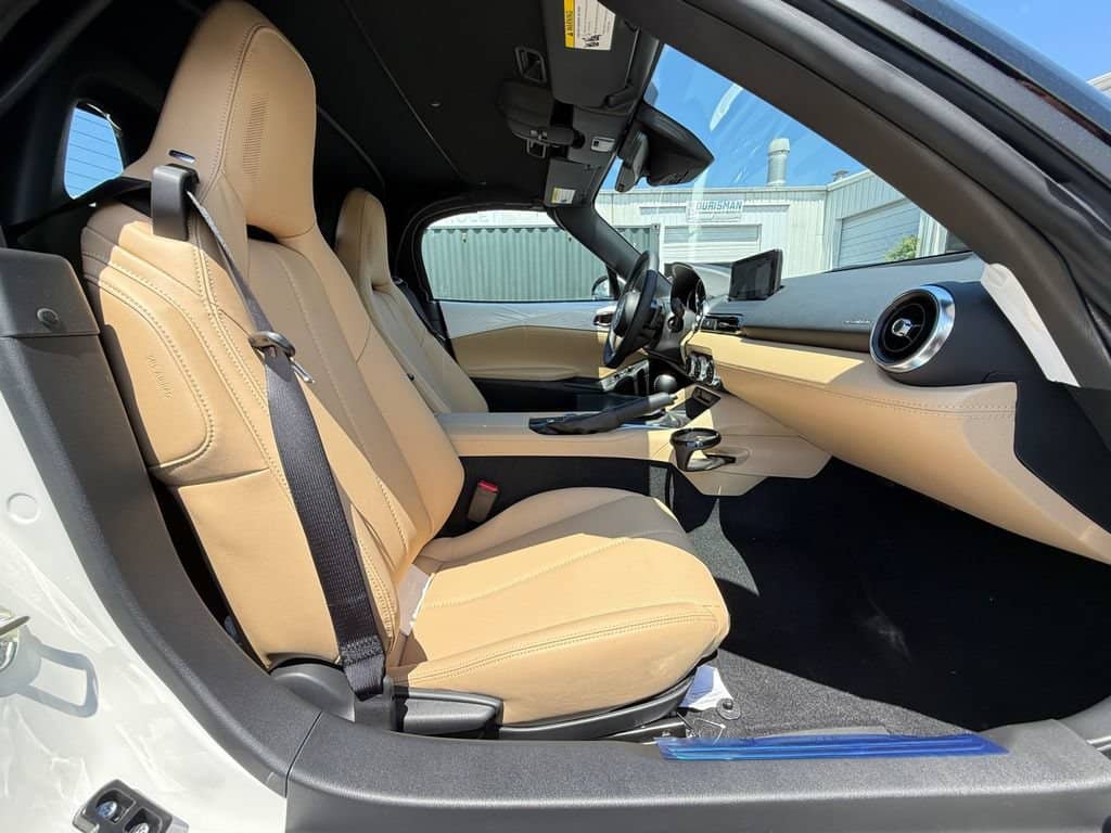 2026 Mazda MX-5 Miata - Image 23