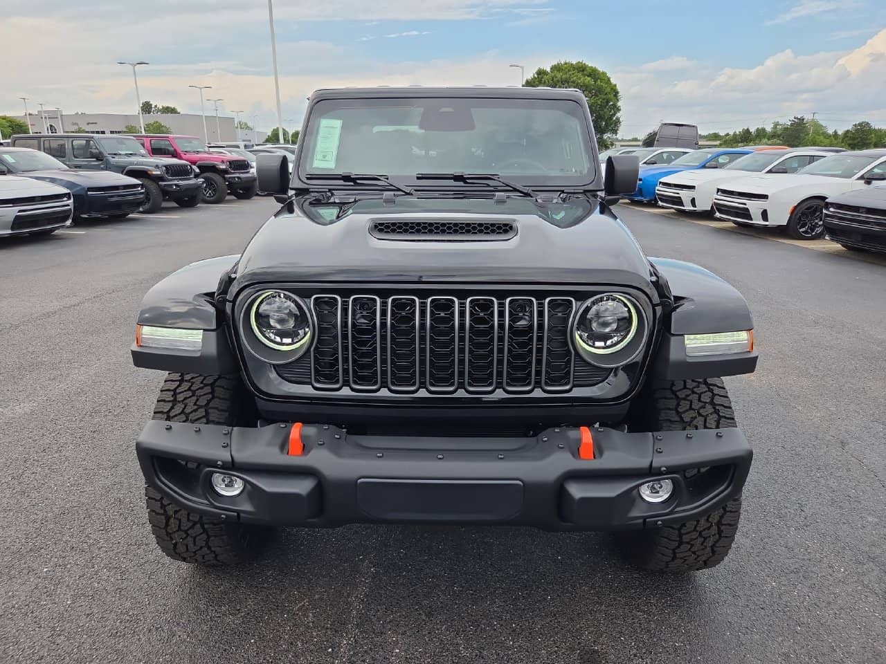 2026 Jeep Gladiator - Image 2