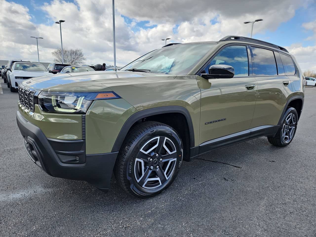2026 Jeep Cherokee - Image 3