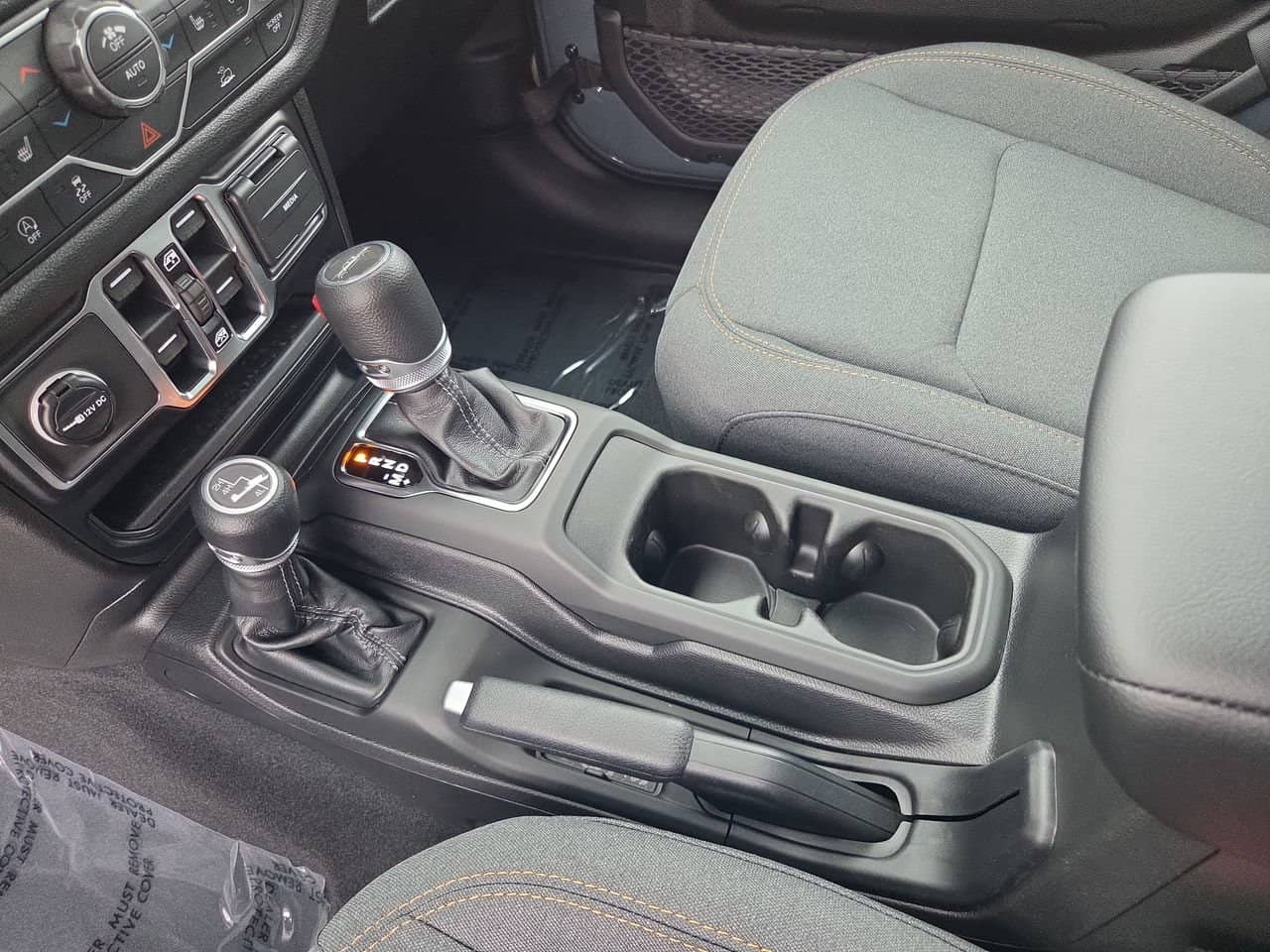 2026 Jeep Gladiator - Image 31
