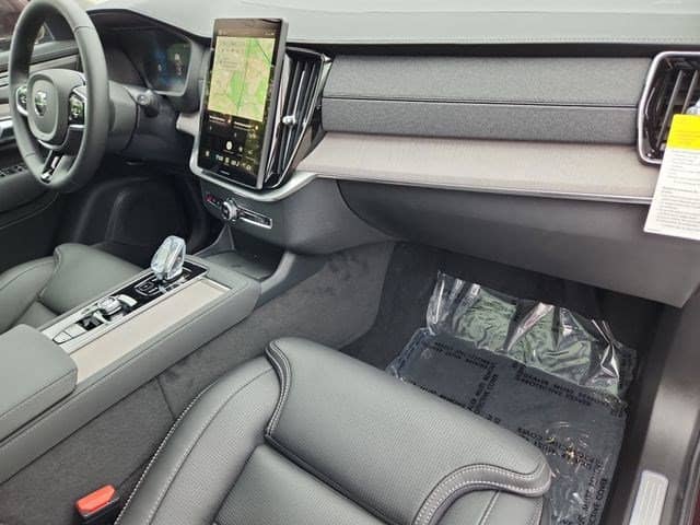 2026 Volvo XC90 - Image 30