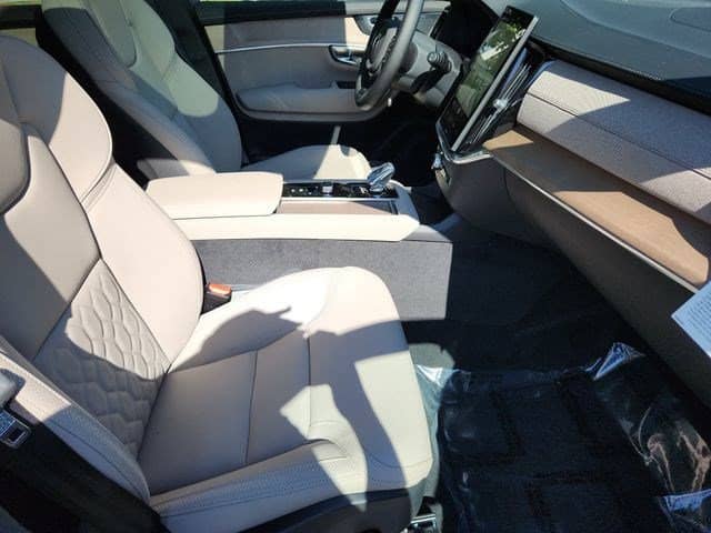 2026 Volvo XC90 - Image 29
