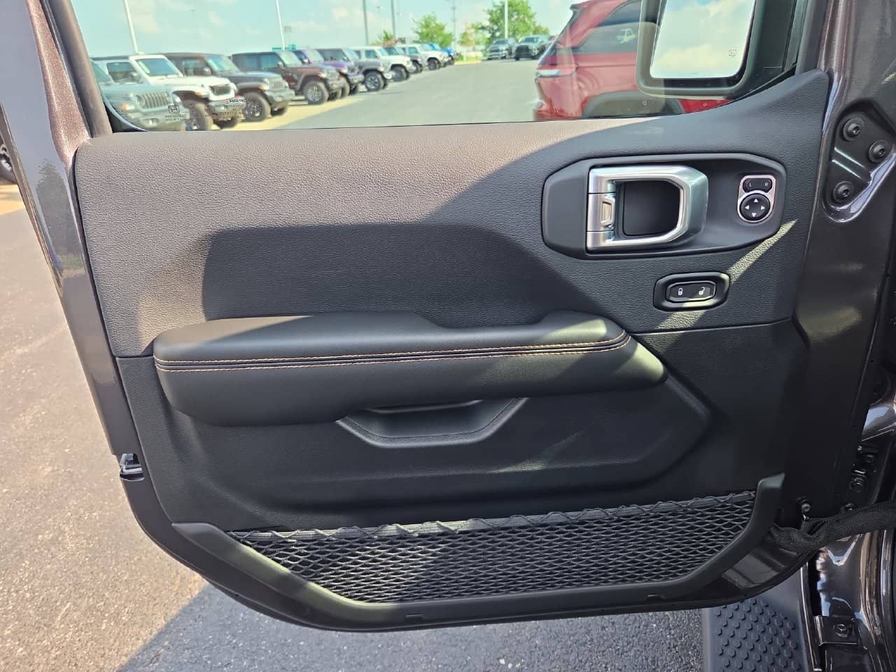 2027 Jeep Wrangler 4-Door - Image 3