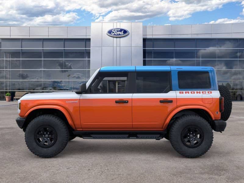 2026 Ford Bronco - Image 3
