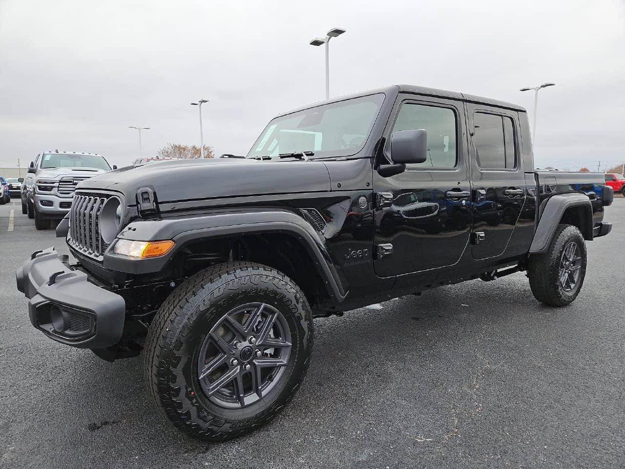 2026 Jeep Gladiator - Image 3