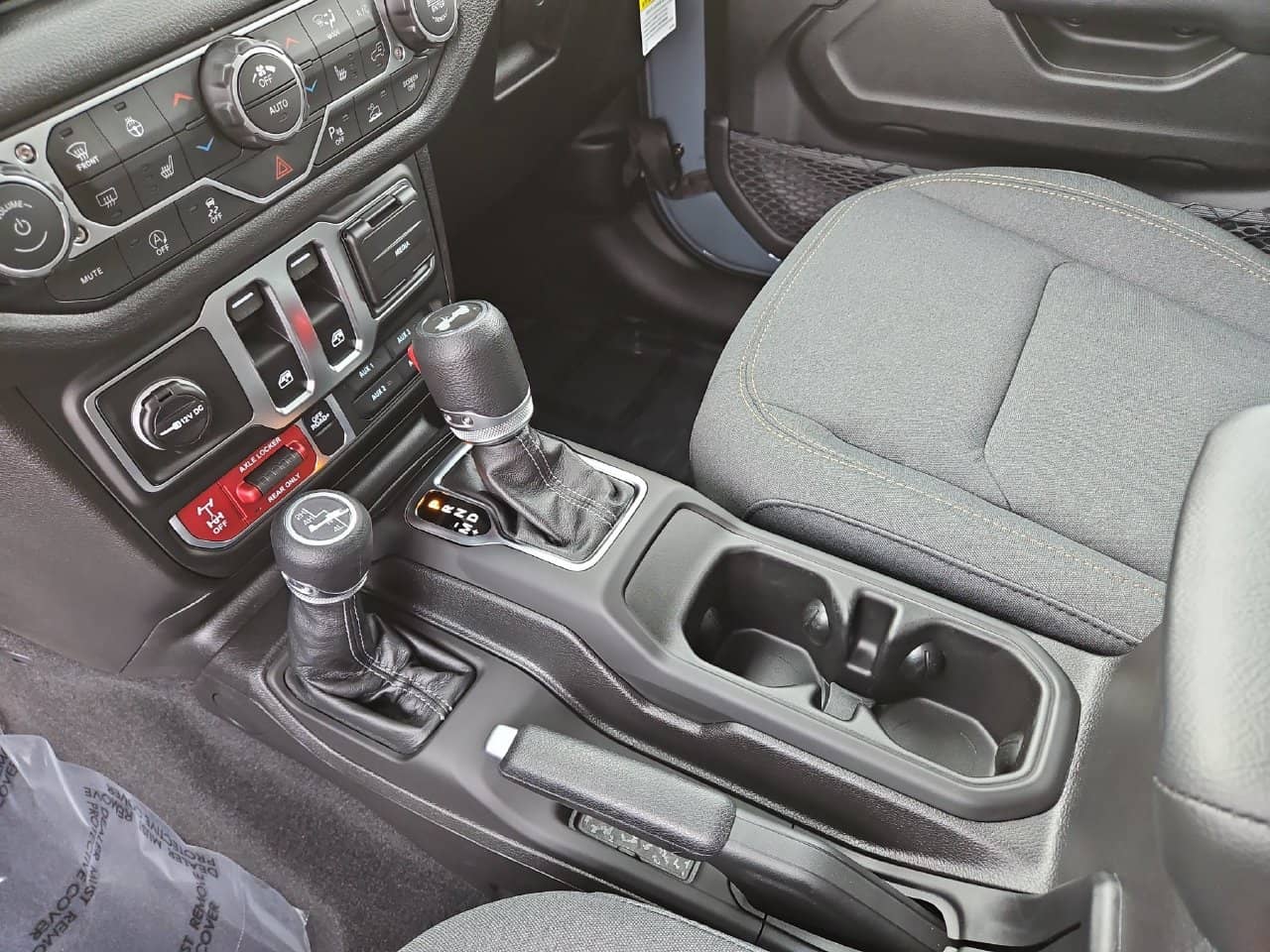 2026 Jeep Wrangler 2-Door - Image 29