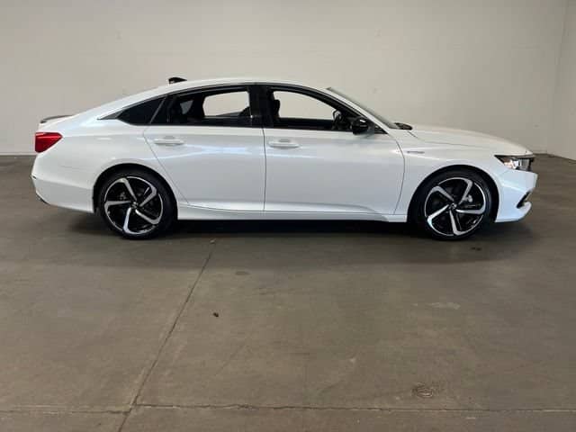 2022 Honda Accord - Image 2