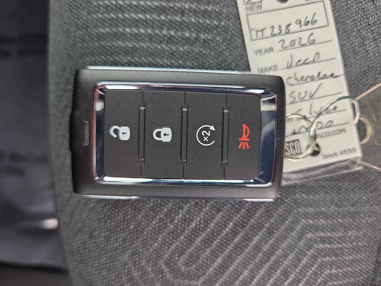 2026 Jeep Cherokee - Image 33
