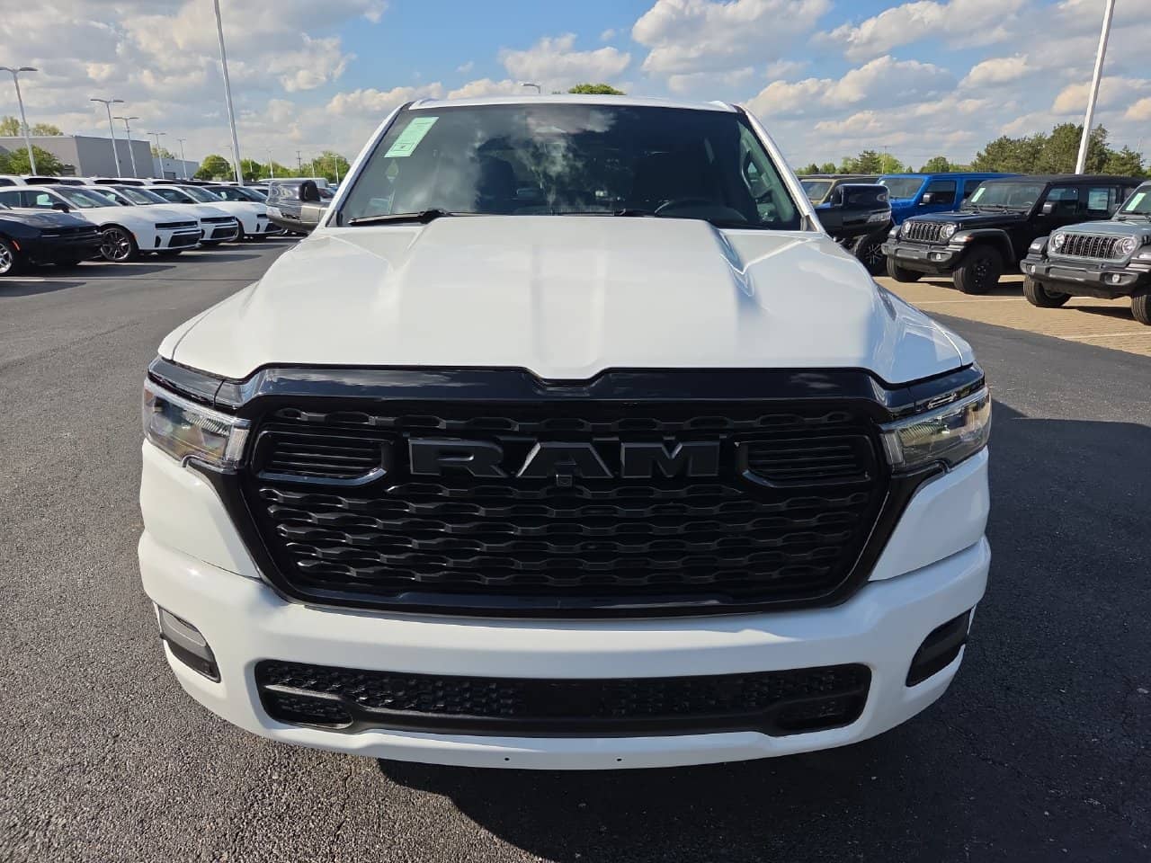 2026 RAM Ram 1500 - Image 2