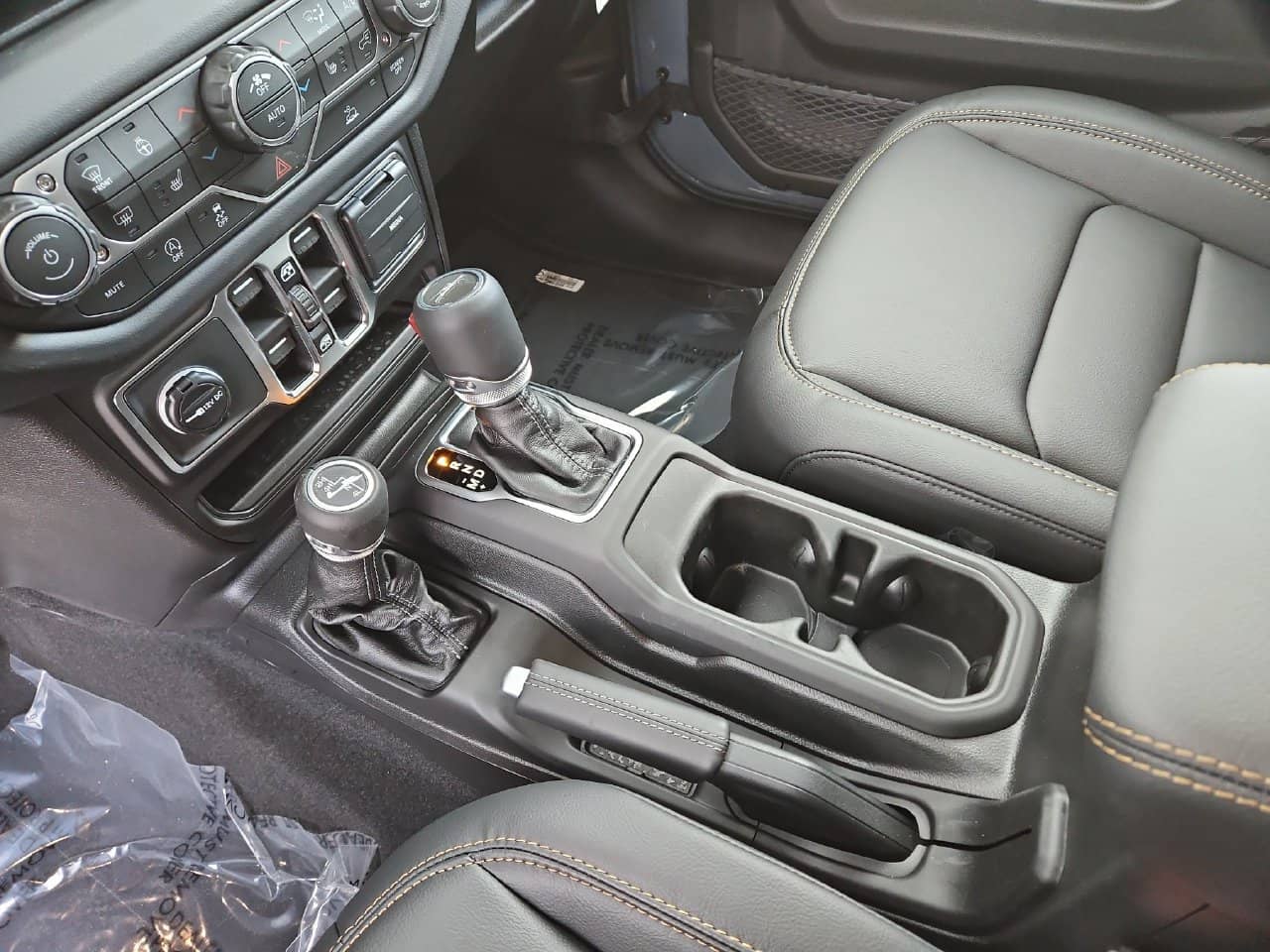 2026 Jeep Gladiator - Image 31