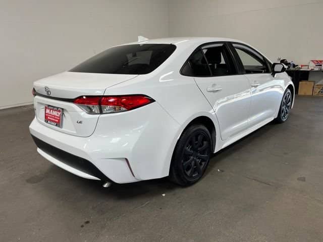 2021 Toyota Corolla - Image 3