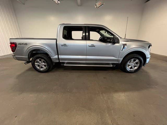 2025 Ford F-150 - Image 2