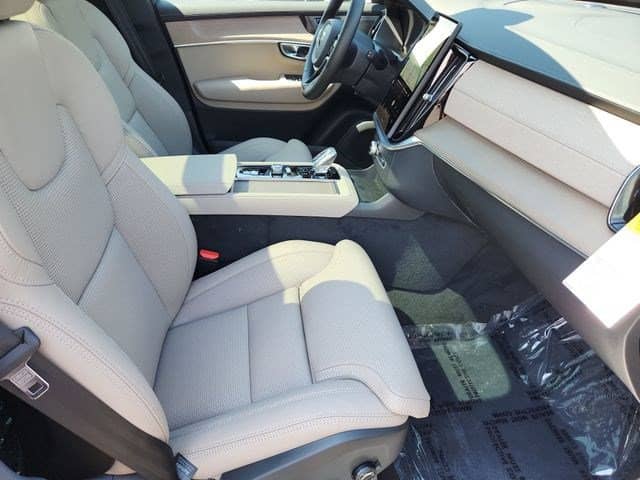 2026 Volvo XC90 - Image 29