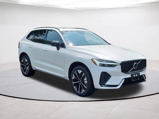 2026 Volvo XC60 - Image 2