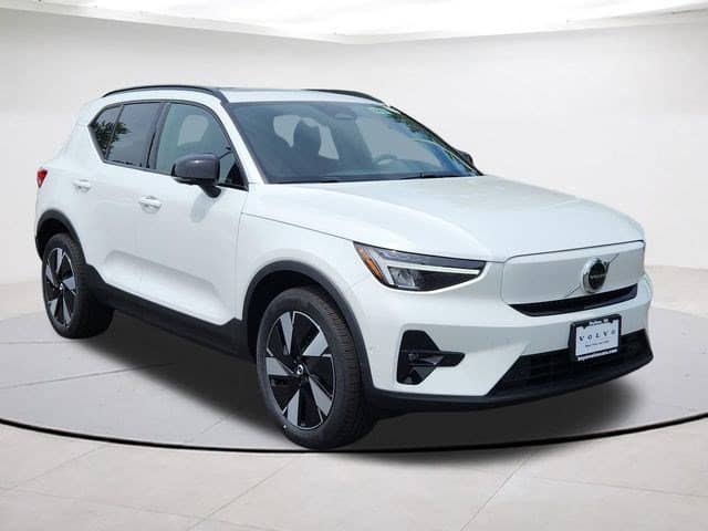 2026 Volvo EX40 - Image 1