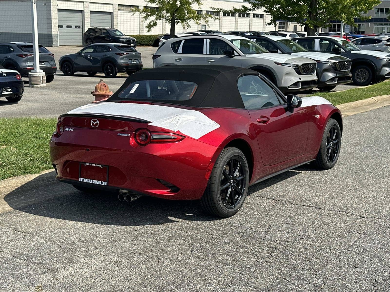 2026 Mazda MX-5 Miata - Image 2