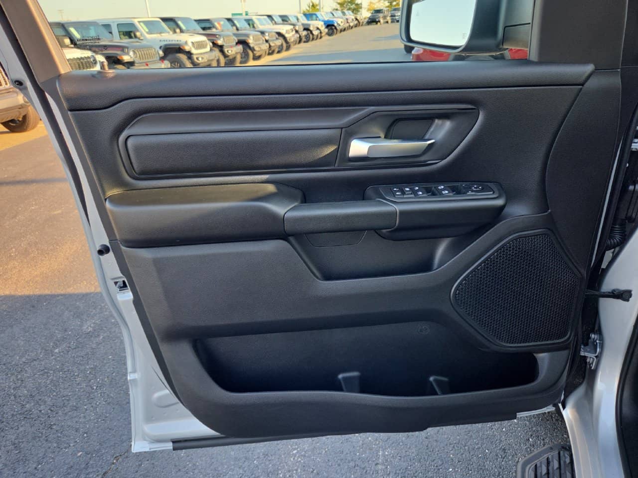 2027 RAM Ram 1500 - Image 3