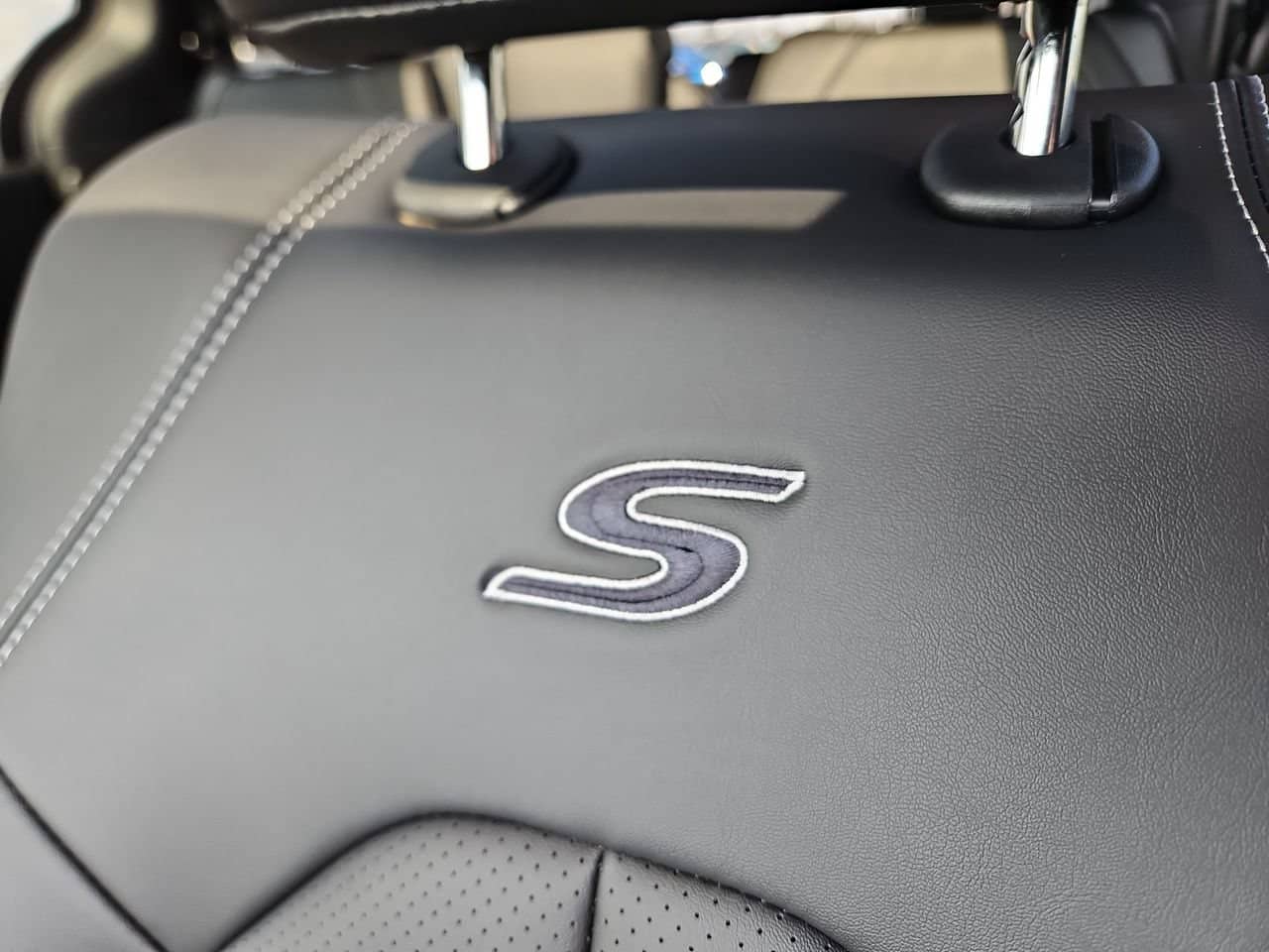 2026 Chrysler Pacifica - Image 33
