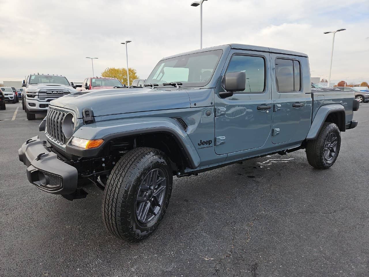 2026 Jeep Gladiator - Image 3