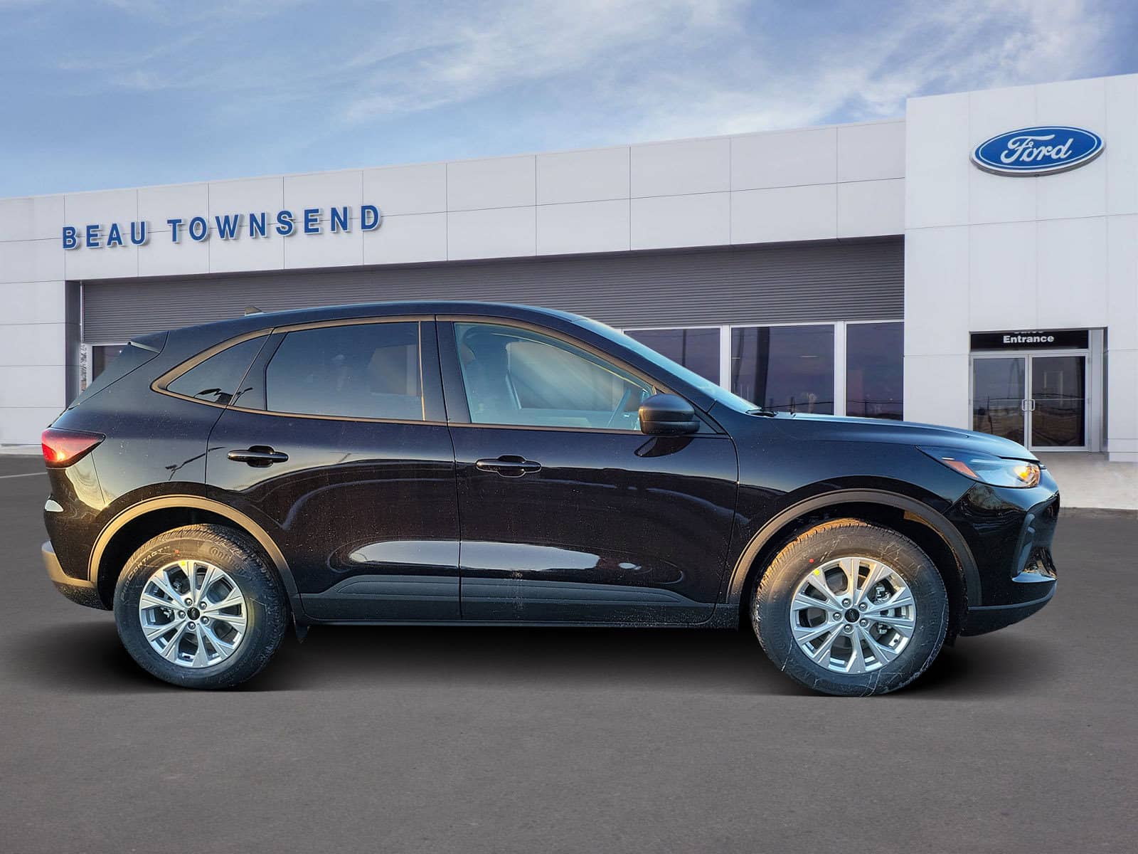 2026 Ford Escape - Image 3