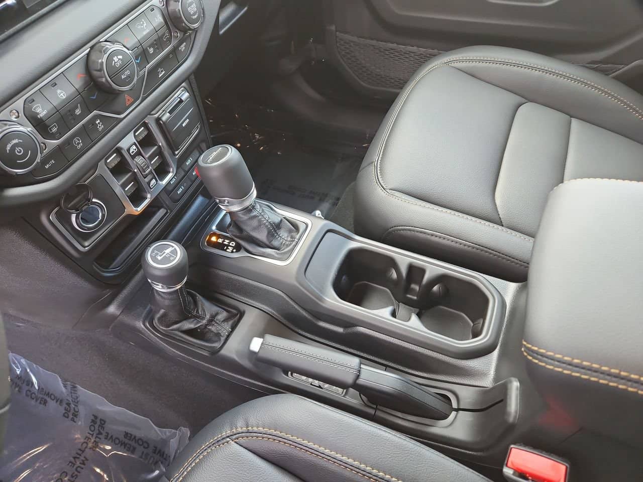 2026 Jeep Gladiator - Image 31