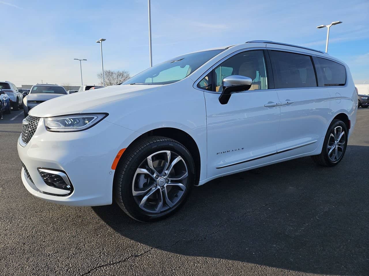 2026 Chrysler Pacifica - Image 3