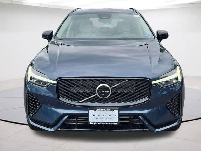 2026 Volvo XC60 - Image 3