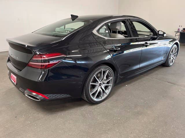 2025 GENESIS G70 - Image 3