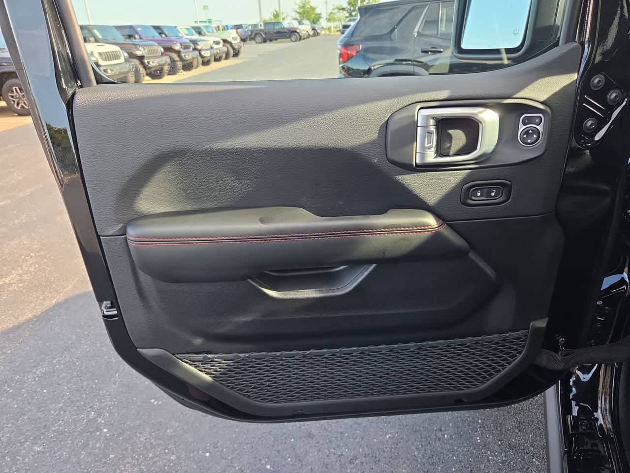 2027 Jeep Wrangler 4-Door - Image 3
