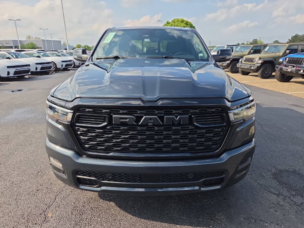 2026 RAM Ram 1500 - Image 2