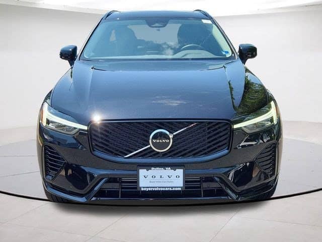 2026 Volvo XC60 - Image 3