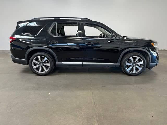 2023 Honda Pilot - Image 2
