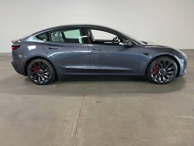 2023 Tesla Model 3 - Image 2