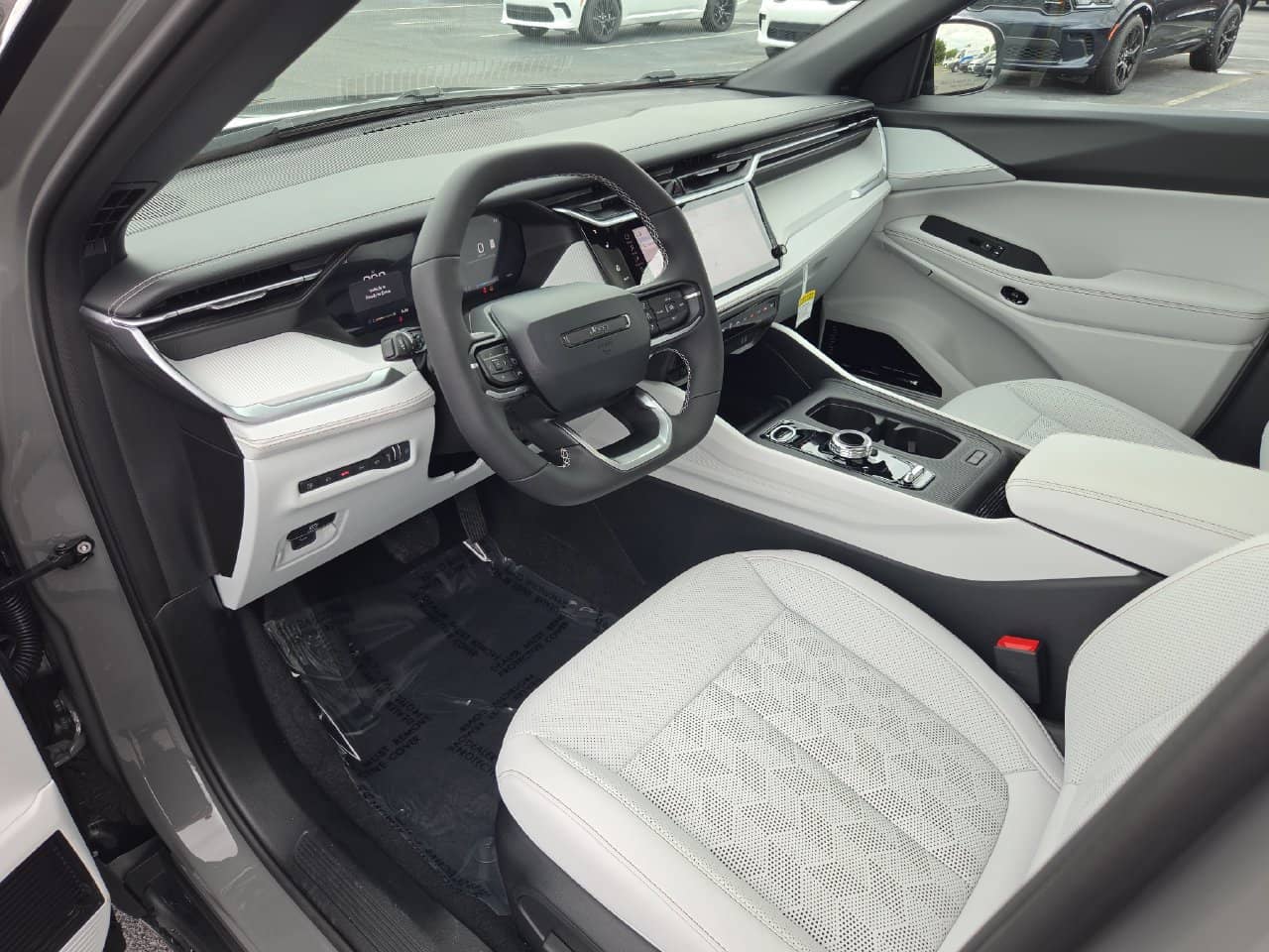 2026 Jeep Cherokee - Image 2