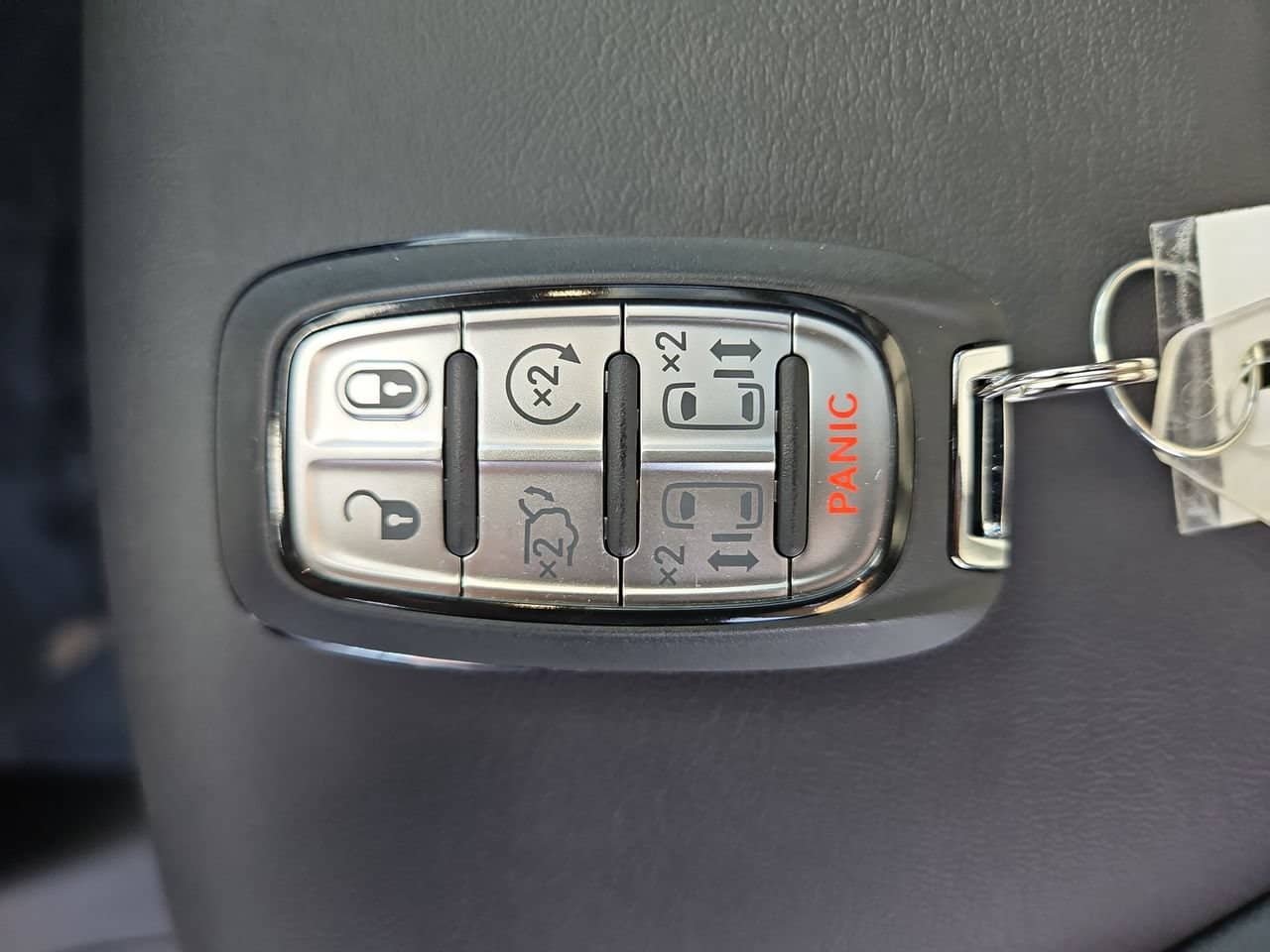 2026 Chrysler Pacifica - Image 34
