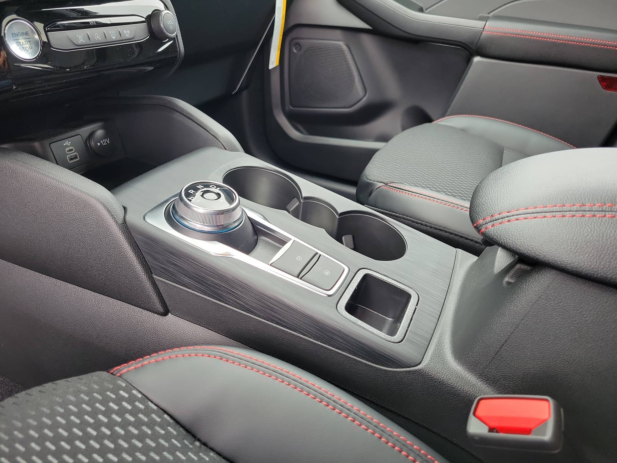 2026 Ford Escape - Image 29