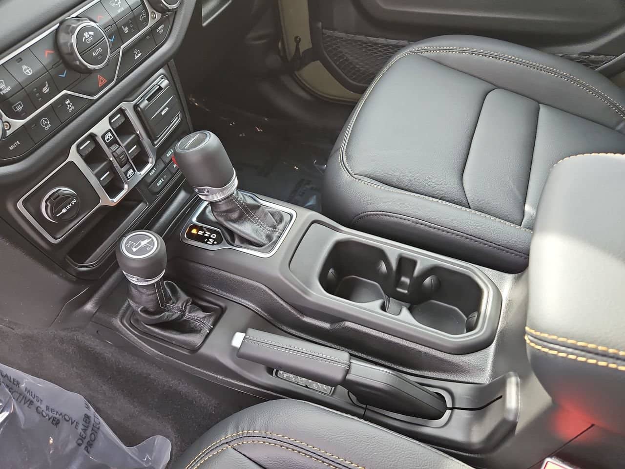 2026 Jeep Gladiator - Image 30