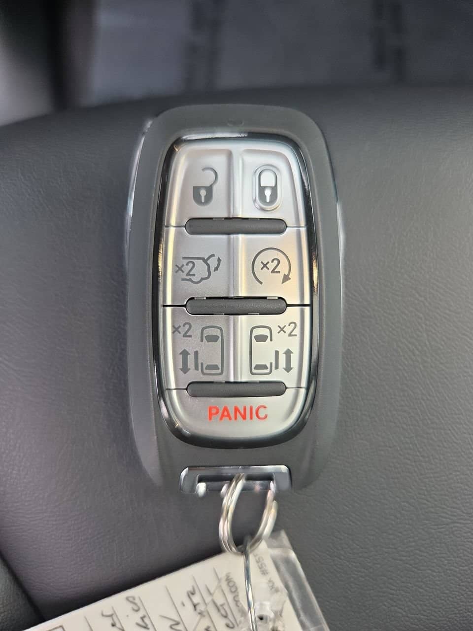 2027 Chrysler Pacifica - Image 34