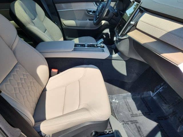 2026 Volvo XC90 - Image 29