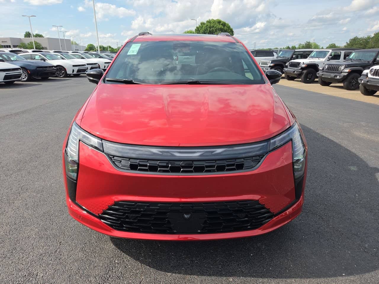 2027 Chrysler Pacifica - Image 2
