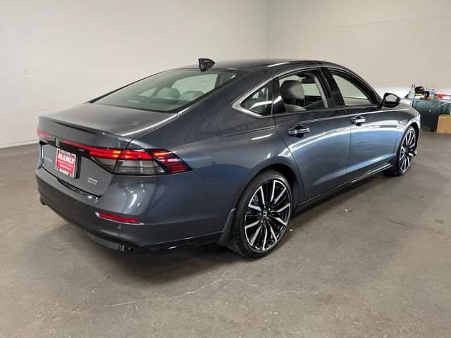 2023 Honda Accord - Image 3