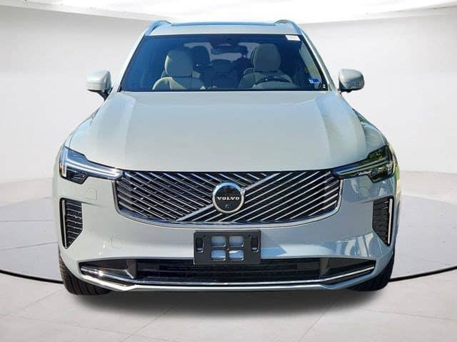 2026 Volvo XC90 - Image 3